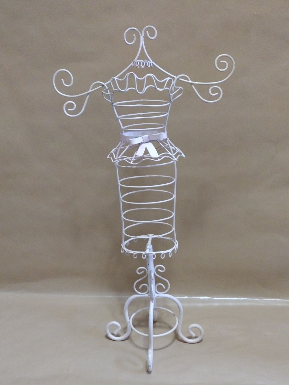 Pink Wire Dress Form Jewelry Stand Chic for Dangle Earrings Necklaces Hair Clips